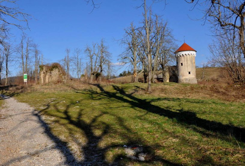 Kalc Castle, Bač, Ilirska Bistrica, Slovenia, Slovenia